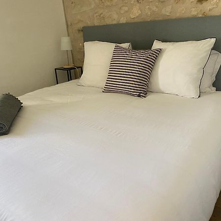 Grange Bleuet Bed & Breakfast Aubeterre-sur-Dronne Ngoại thất bức ảnh