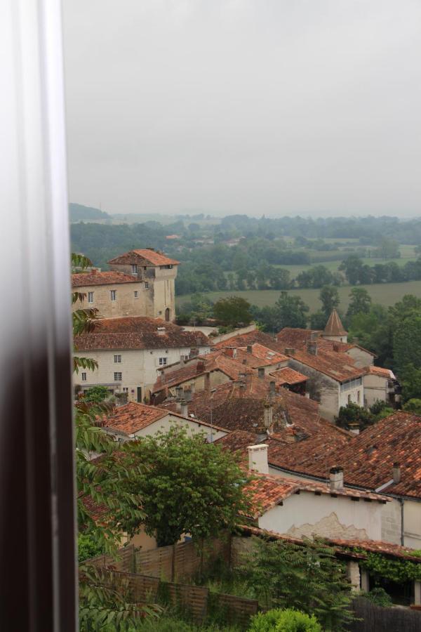 Grange Bleuet Bed & Breakfast Aubeterre-sur-Dronne Ngoại thất bức ảnh